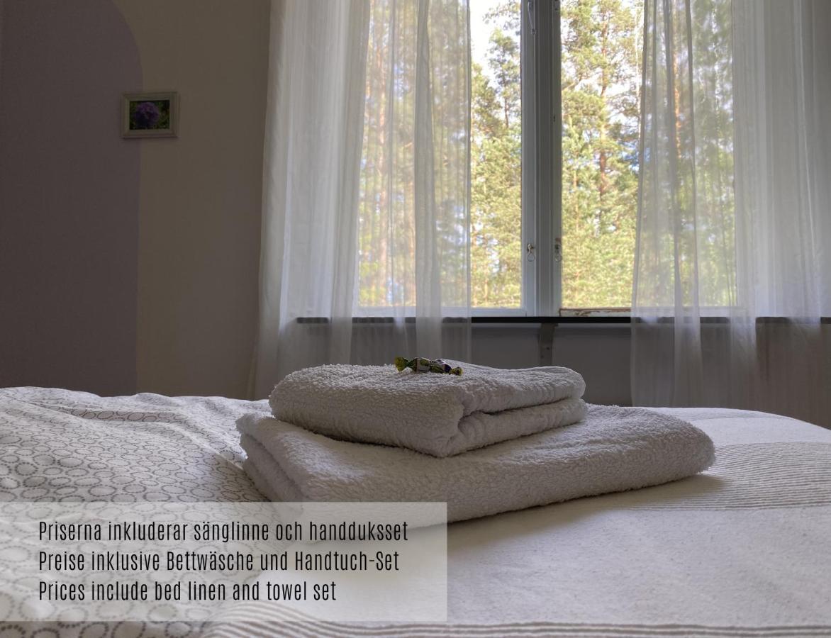 Målilla Villa Karlloesa - Bed And Breakfast מראה חיצוני תמונה